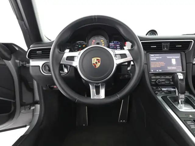 Porsche 911 view 9
