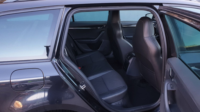 Skoda Octavia 2.0 TDI DSG RS Combi Navi/Xenon/Tempo/18 — photo 8