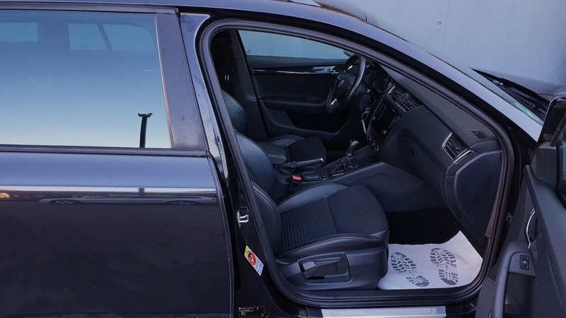 Skoda Octavia 2.0 TDI DSG RS Combi Navi/Xenon/Tempo/18 — photo 7