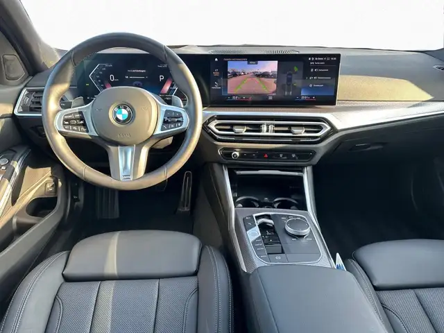 BMW 3 Series view 8