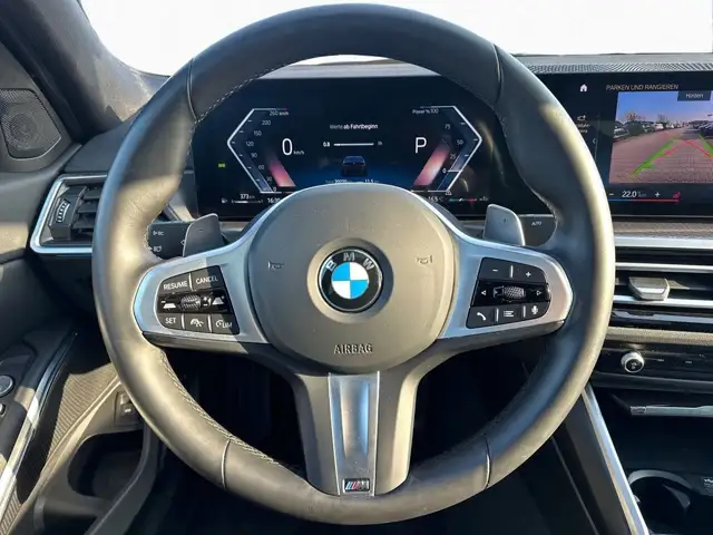 BMW 3 Series view 6