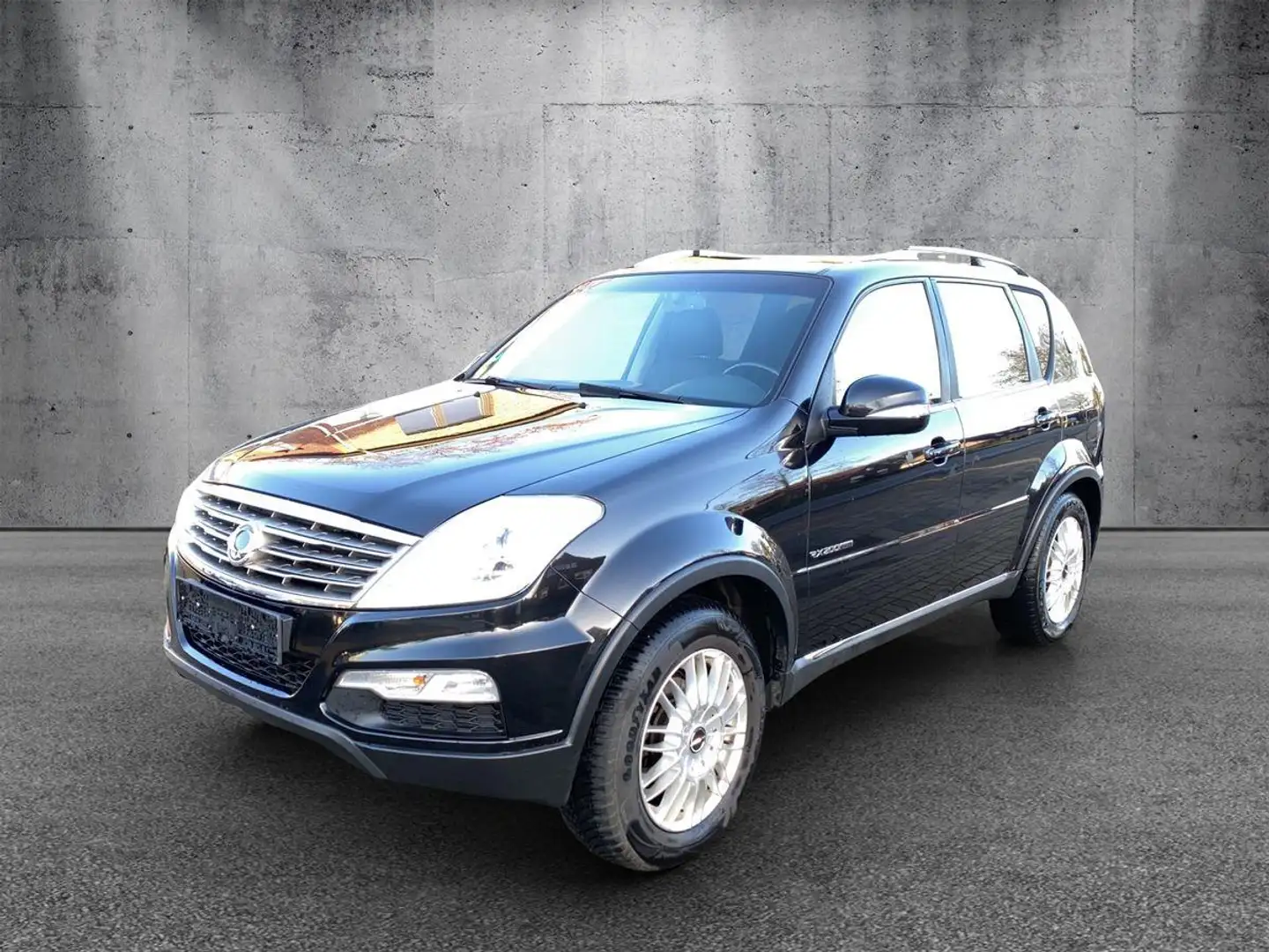 SsangYong Rexton 4x4 AHK sehr gepflegt Negro - 1