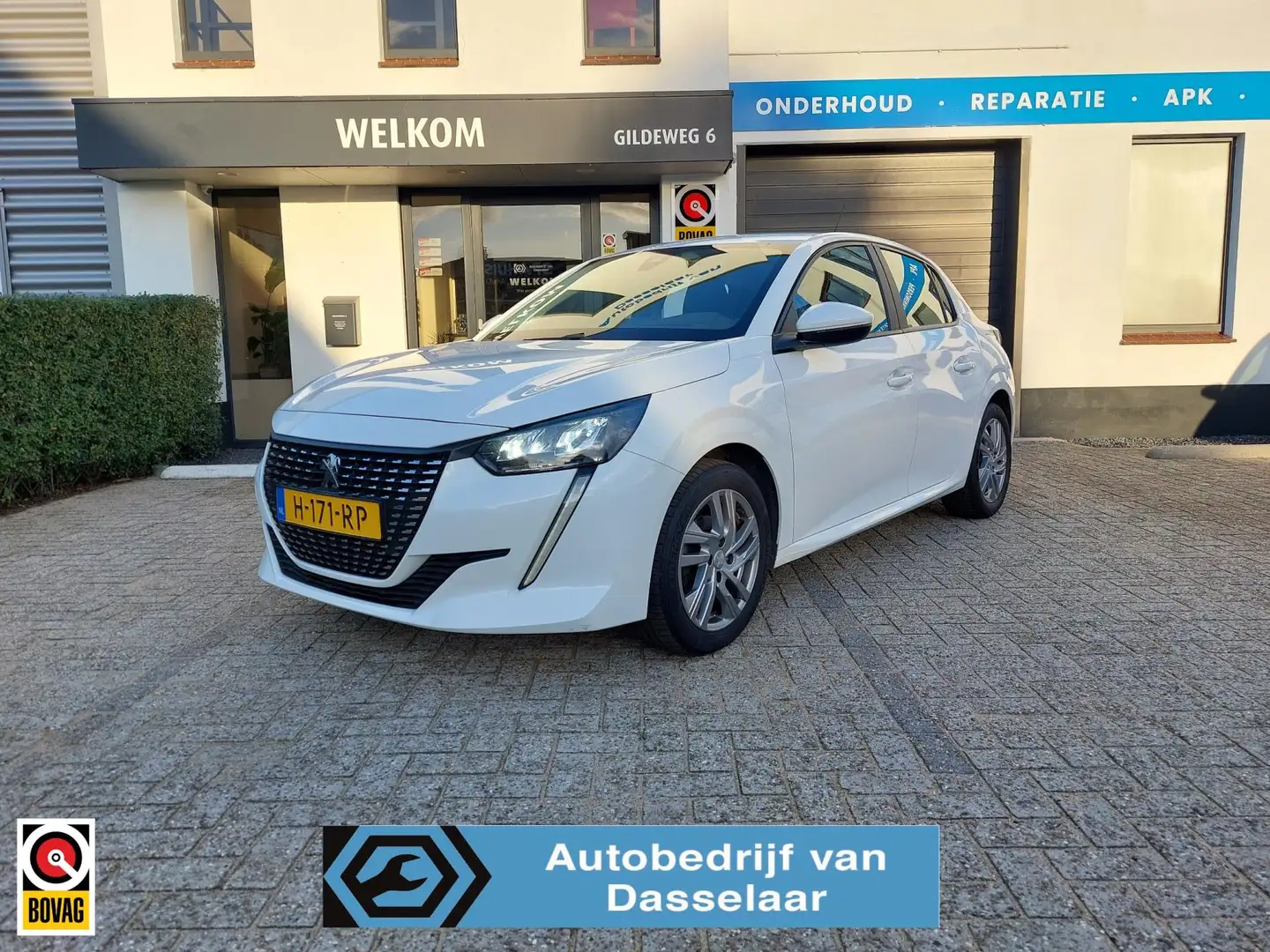 Peugeot 208 1.2 PureTech Blue Lease Active Carplay, Line assis Weiß - 1