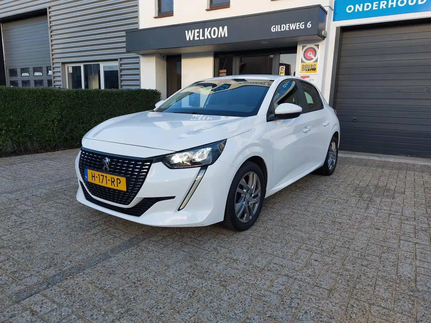 Peugeot 208 1.2 PureTech Blue Lease Active Carplay, Line assis Weiß - 2