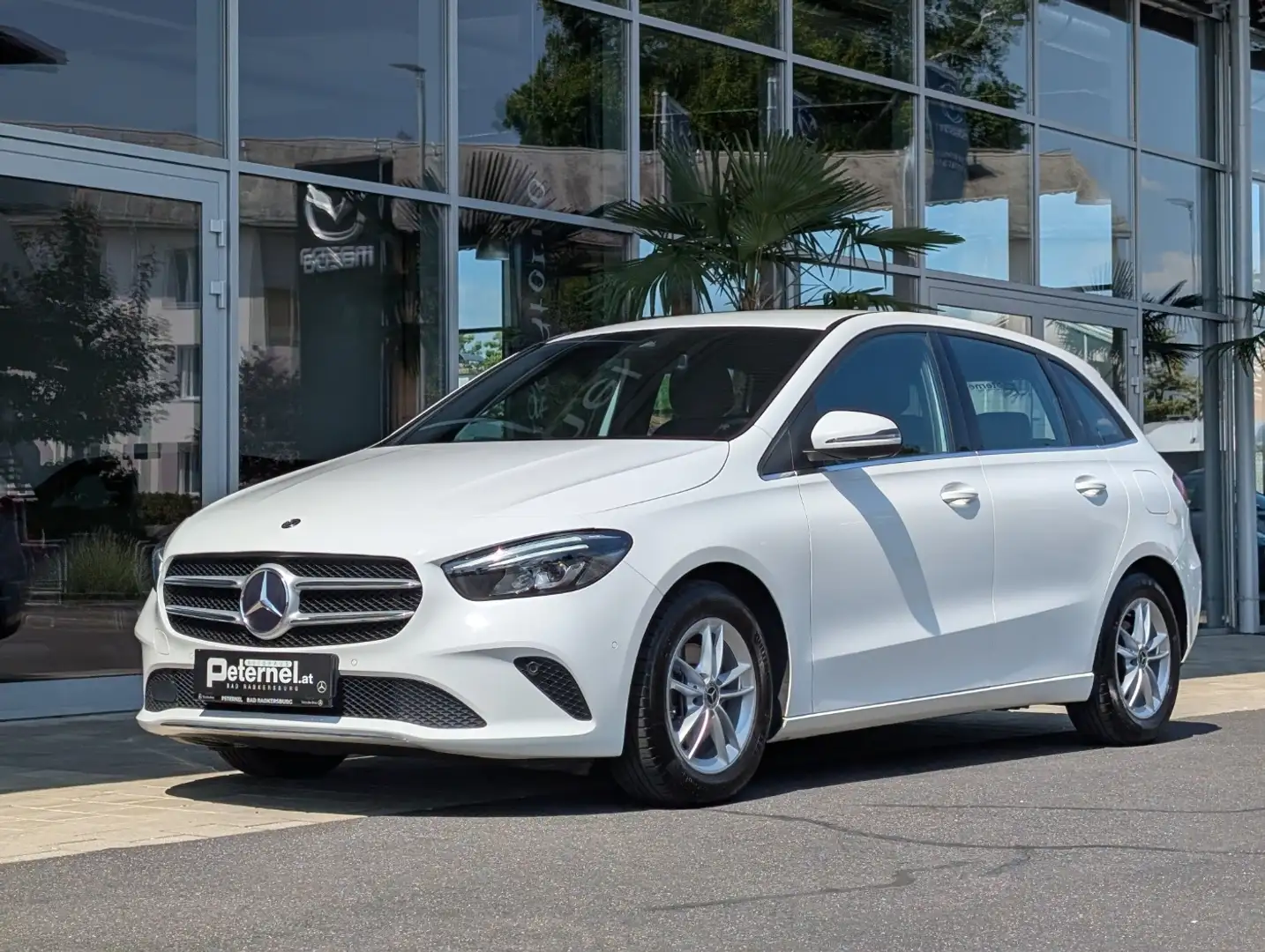 Mercedes-Benz B 180 Style MBUX RKam PTS Shz LED Blanco - 2