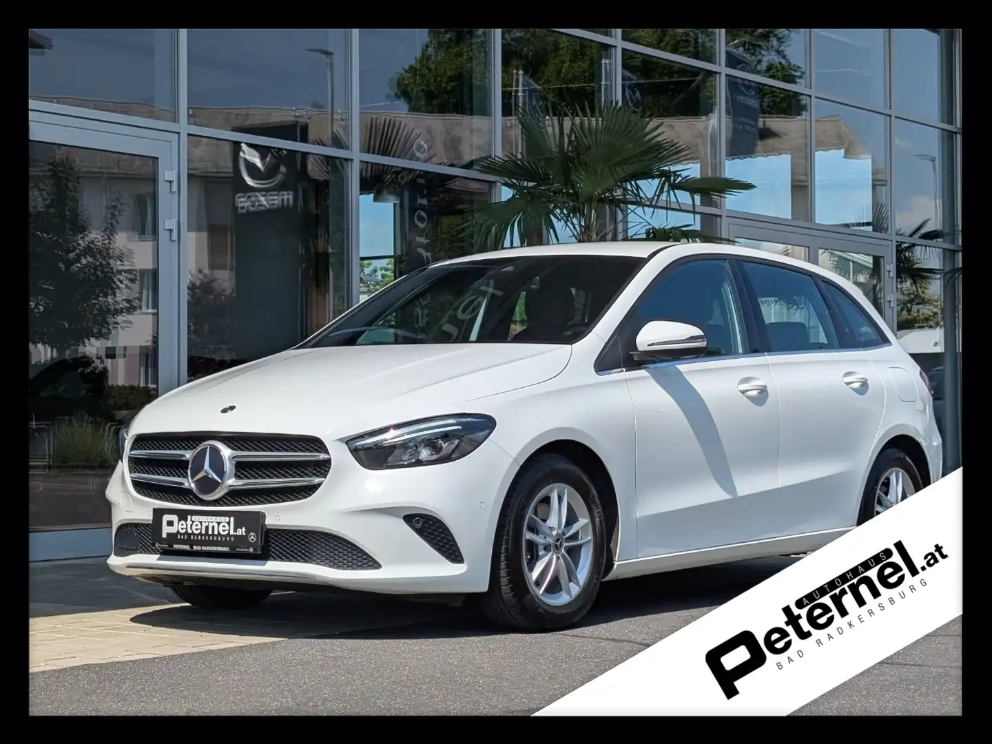 Mercedes-Benz B 180 Style MBUX RKam PTS Shz LED Blanco - 1