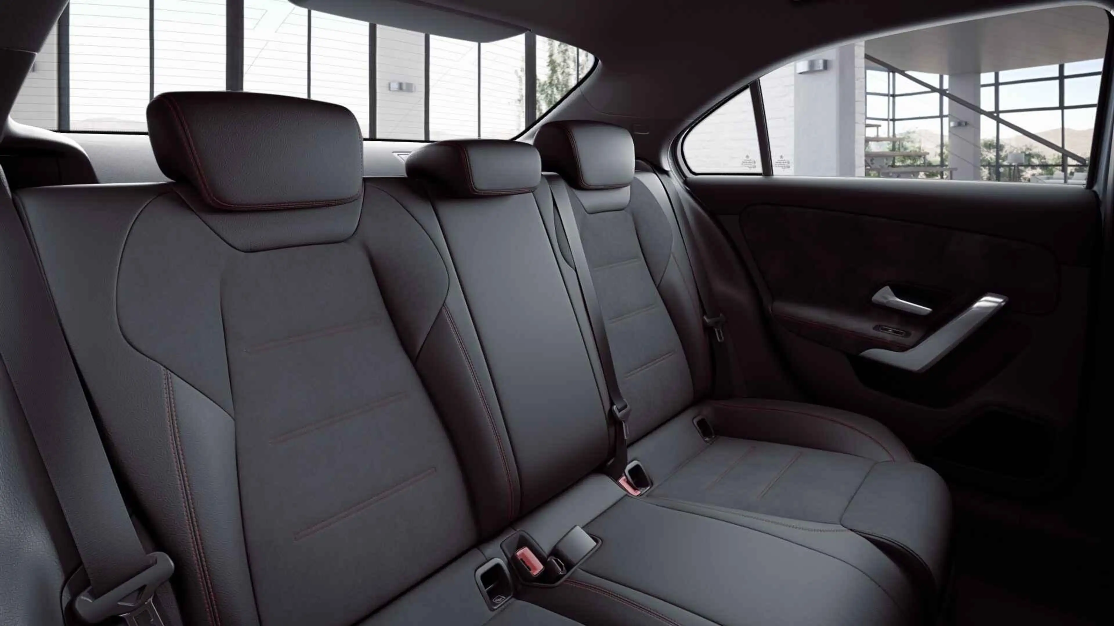 Mercedes-Benz A 180 Berline AMG Line | Dodehoekassistent | Verwarmde Z — photo 7
