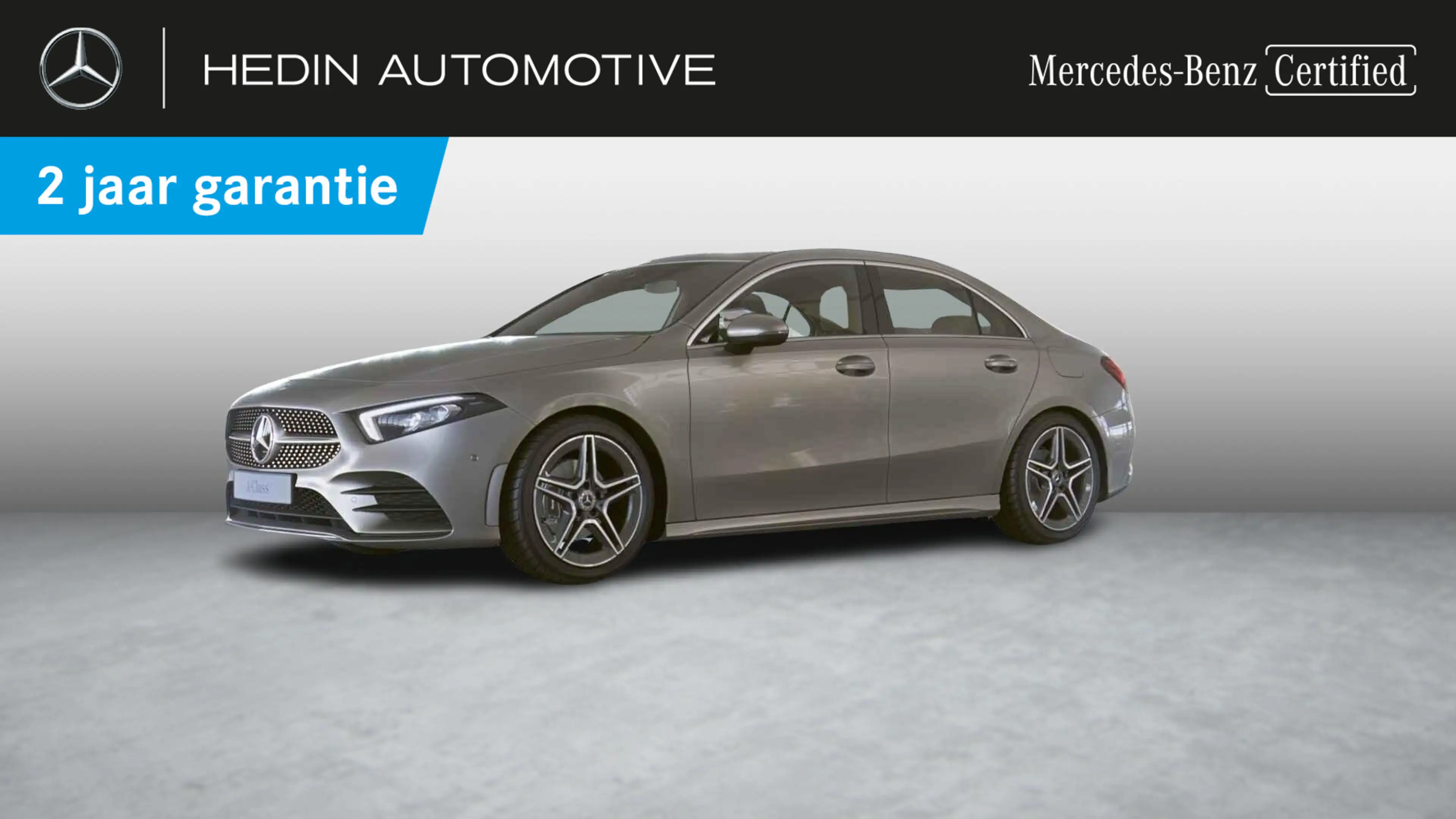 Mercedes-Benz A 180 Berline AMG Line | Dodehoekassistent | Verwarmde Z