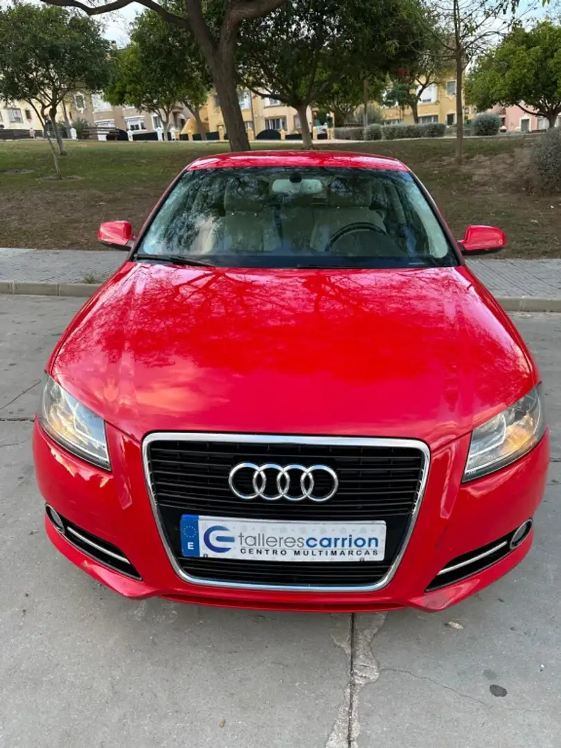 Audi A3 1.6TDI Attraction Rood - 1