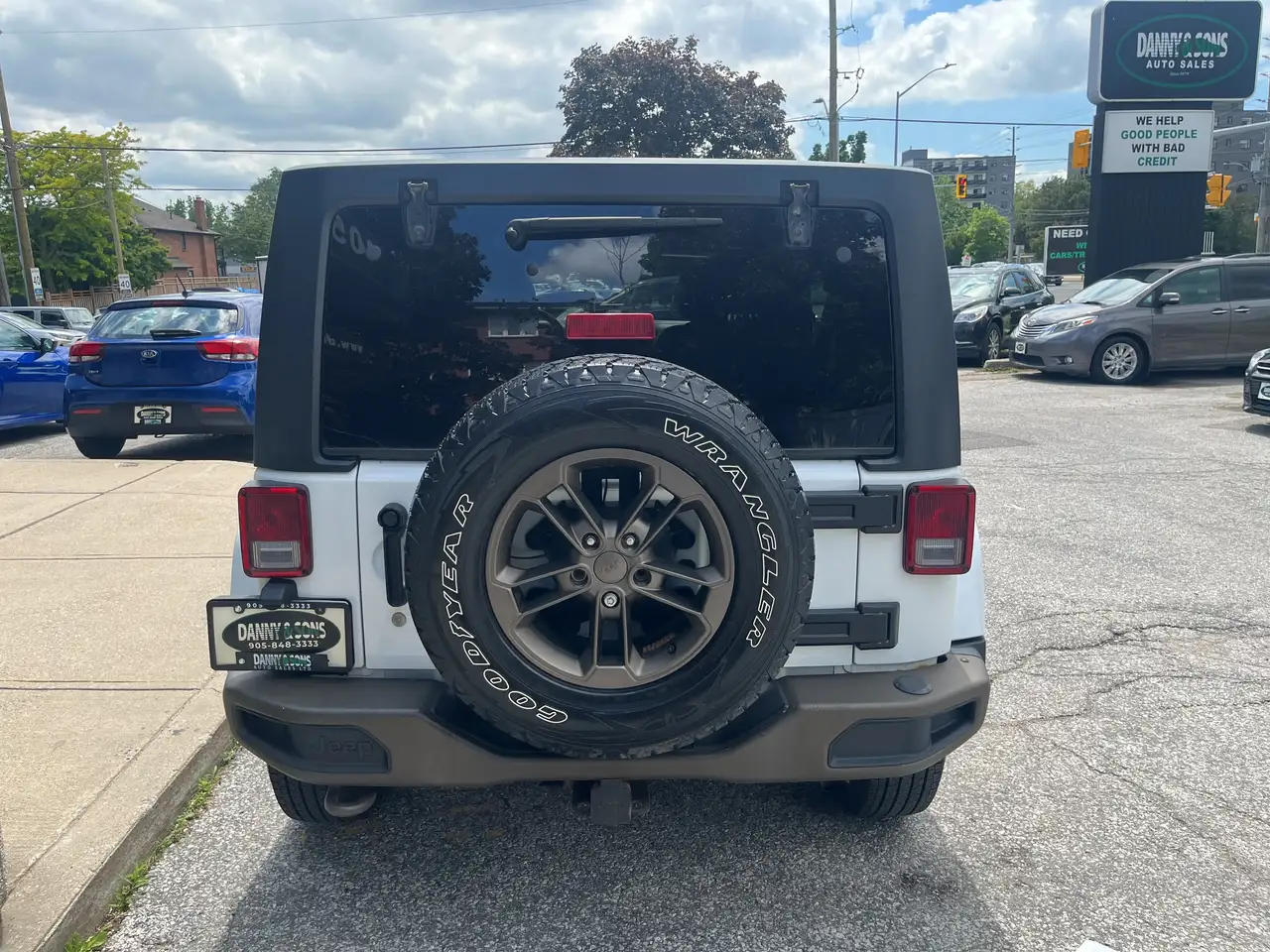 Jeep Wrangler снимка Jeep Wrangler