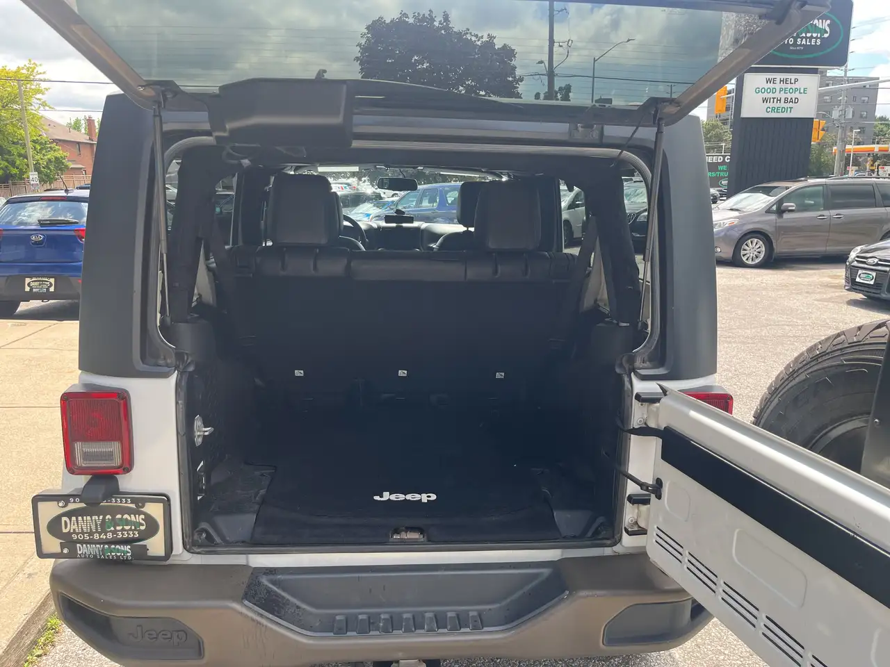 Jeep Wrangler снимка Jeep Wrangler