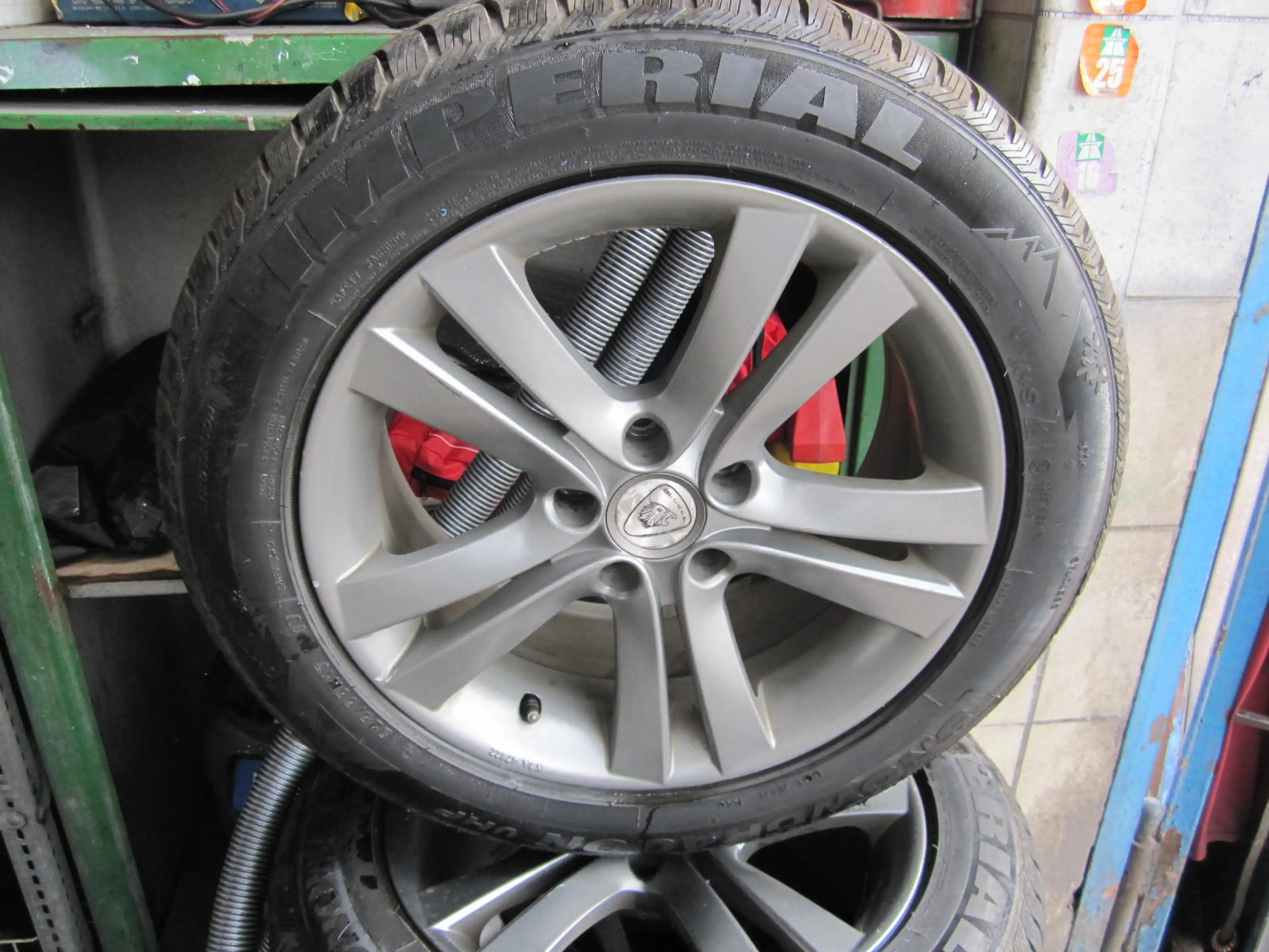 Volkswagen Tiguan Sport & Style 4Motion ~ DSG ~ AHK ~ — photo 14