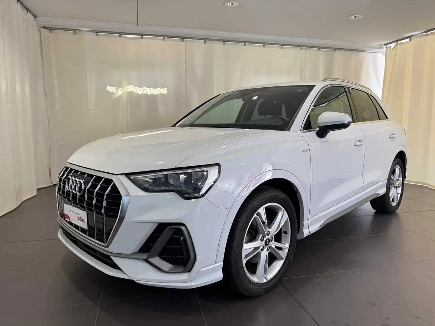 Audi Q3 2ª serie 35 TDI S line edition Bianco - 1