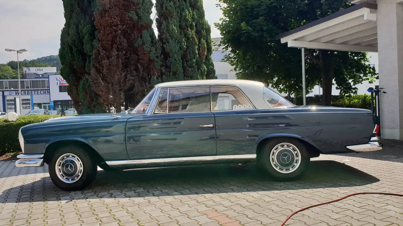 Mercedes-Benz 220 SEb Coupé Oldtimer, foto 2