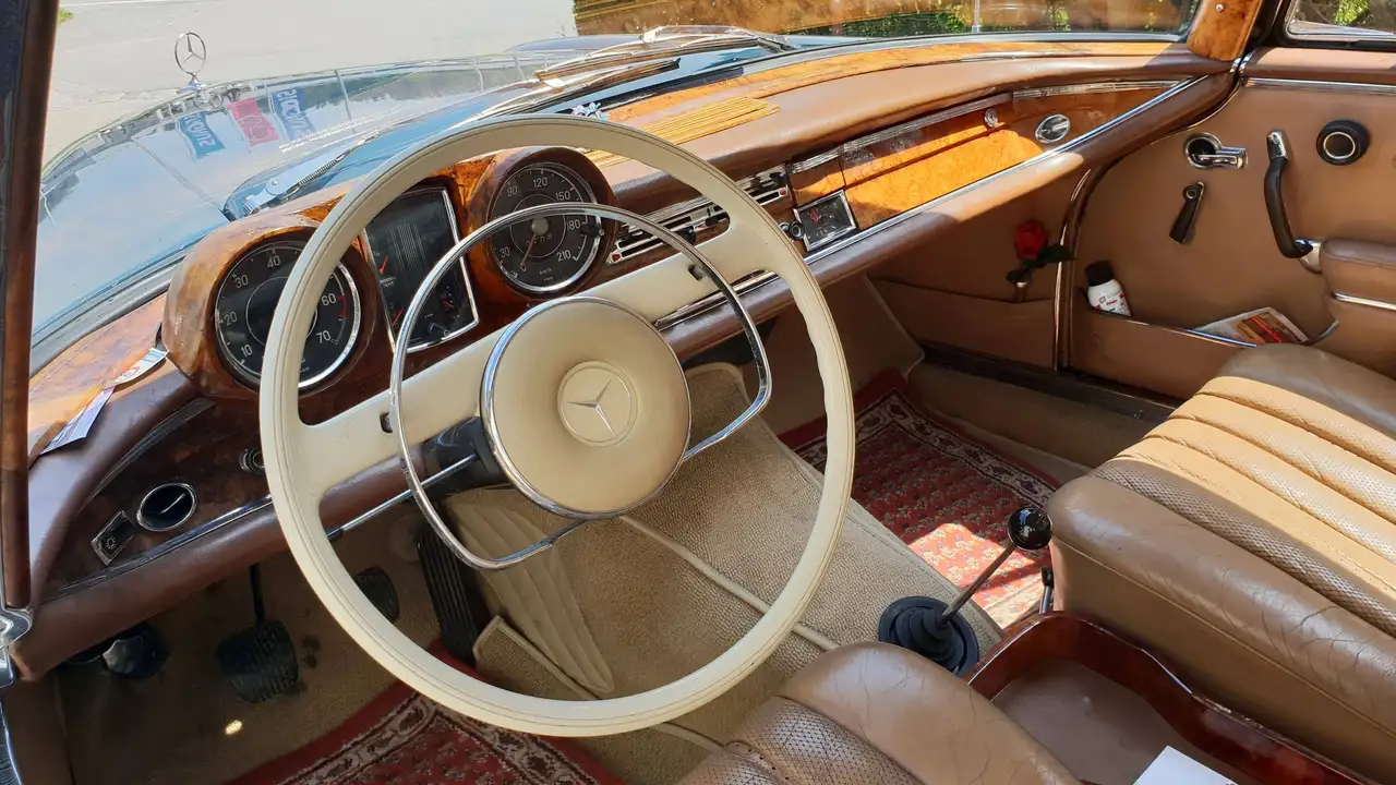 Mercedes-Benz 220 SEb Coupé Oldtimer, foto 4