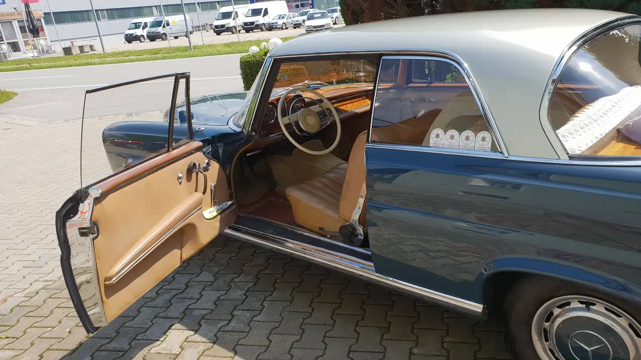Mercedes-Benz 220 SEb Coupé Oldtimer, foto 3