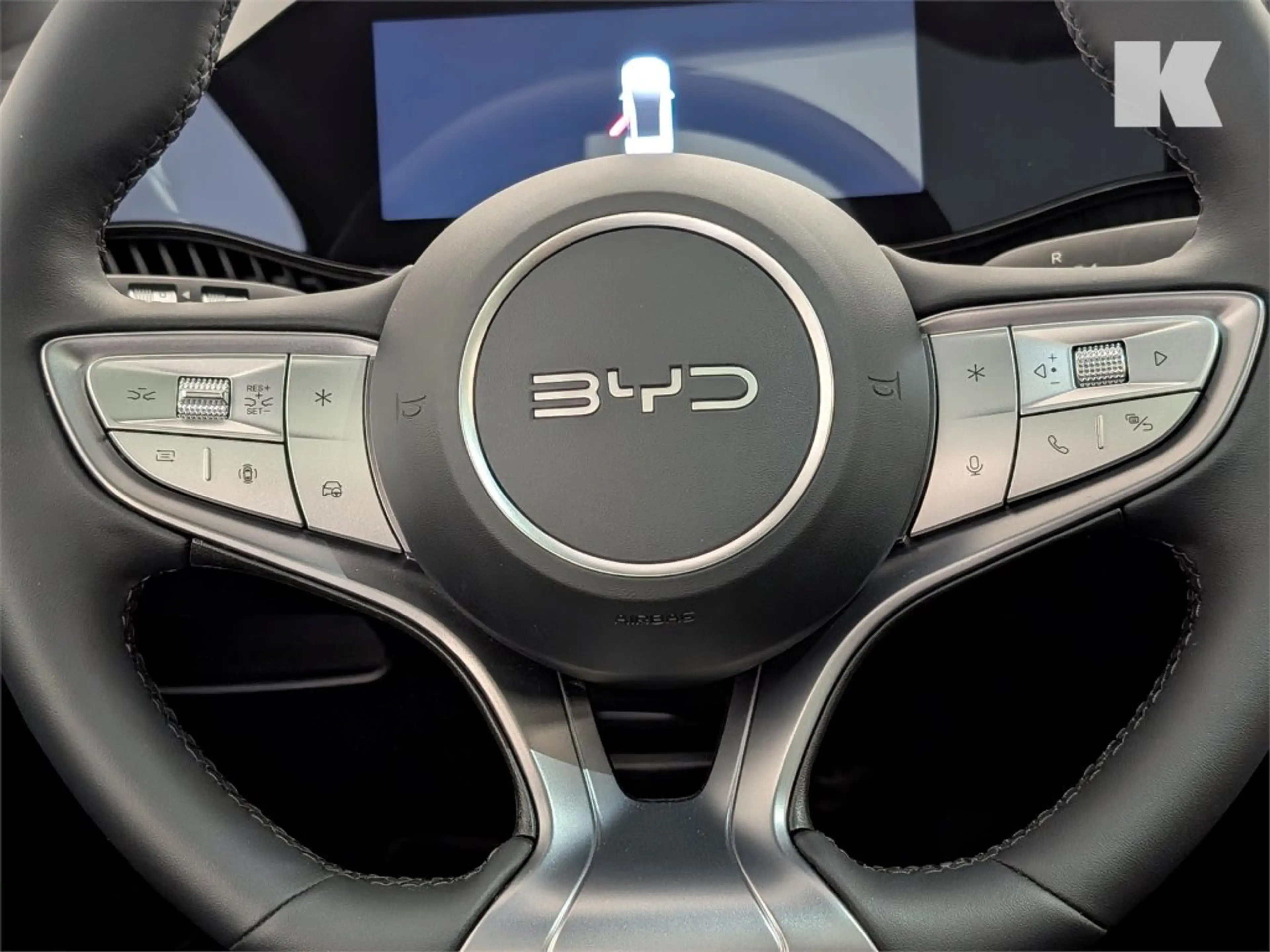 BYD Dolphin G DM-i PHEV 18,3kWh Comfort — photo 13
