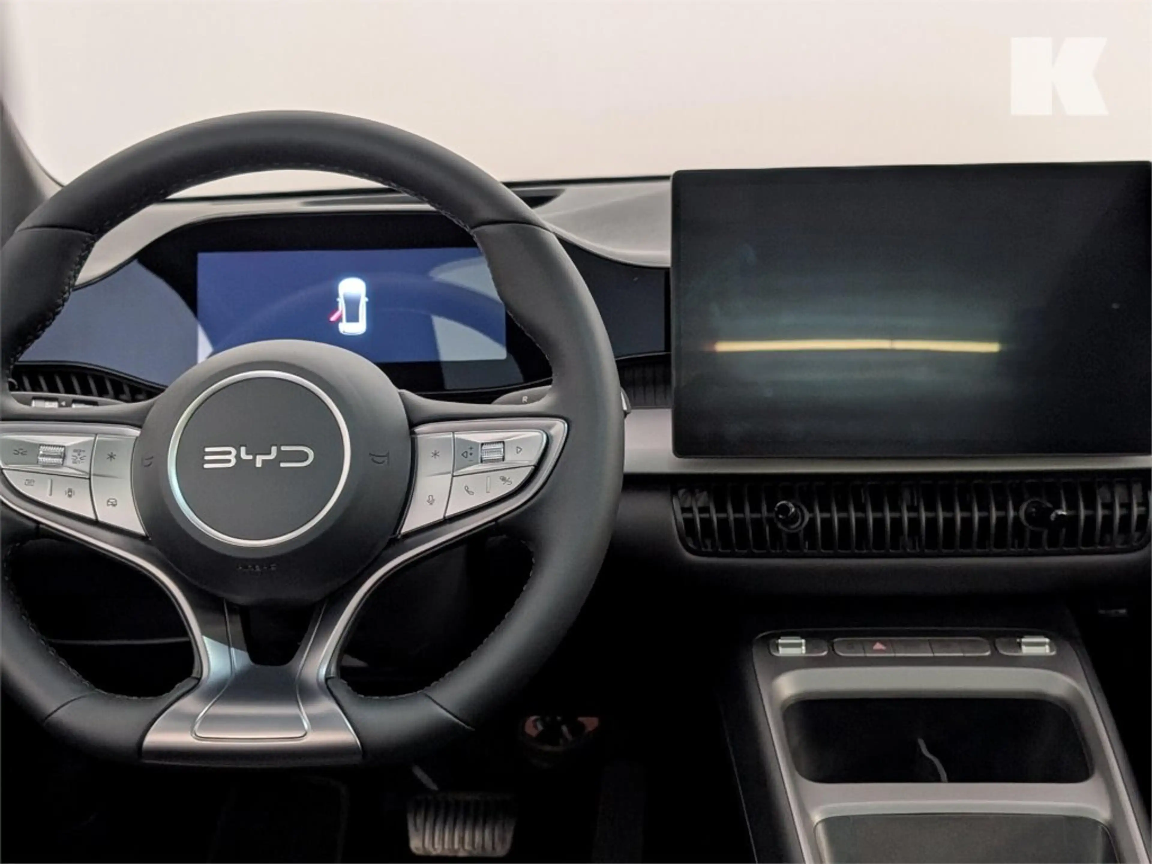 BYD Dolphin G DM-i PHEV 18,3kWh Comfort — photo 12