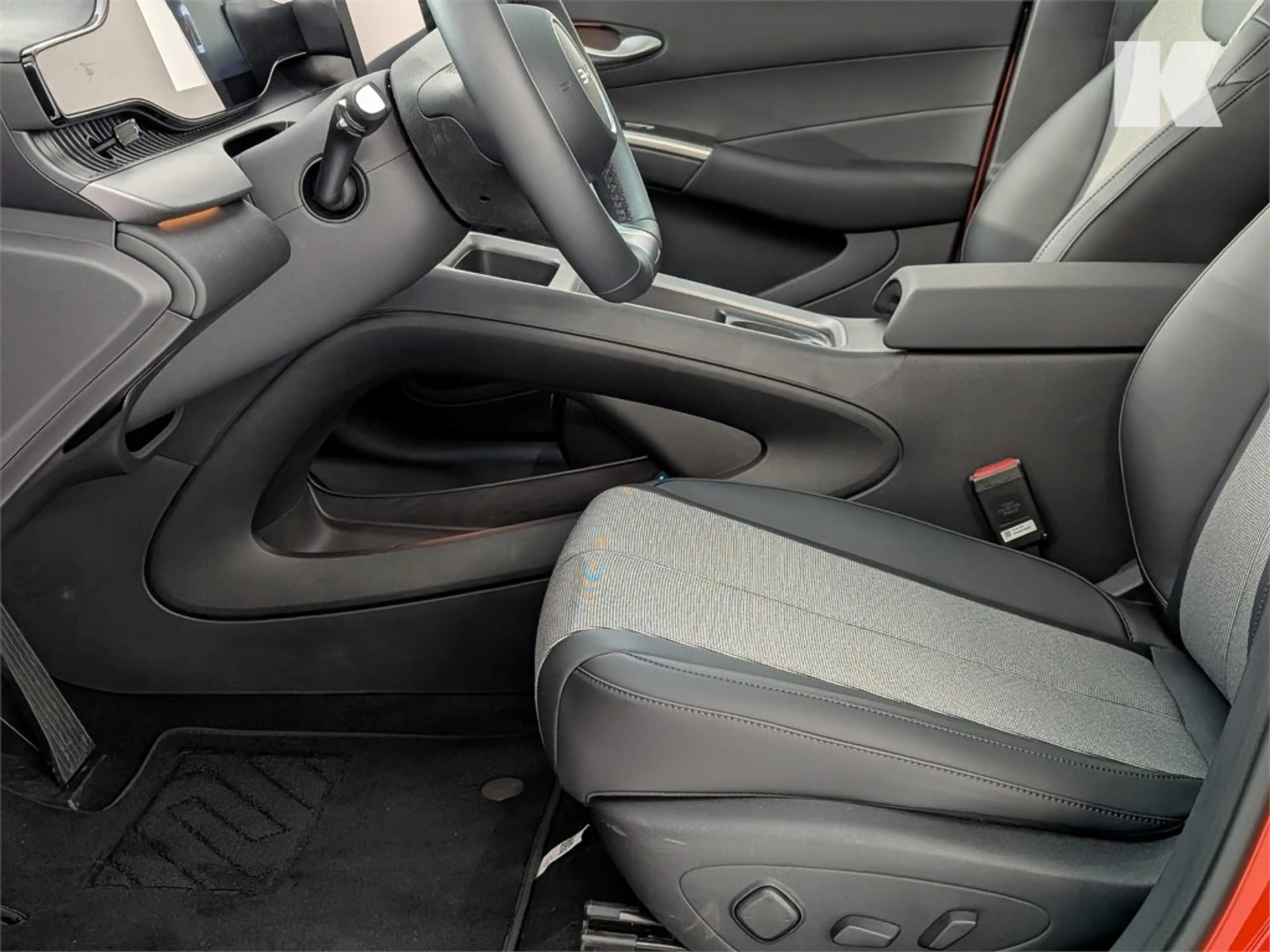 BYD Dolphin G DM-i PHEV 18,3kWh Comfort — photo 11