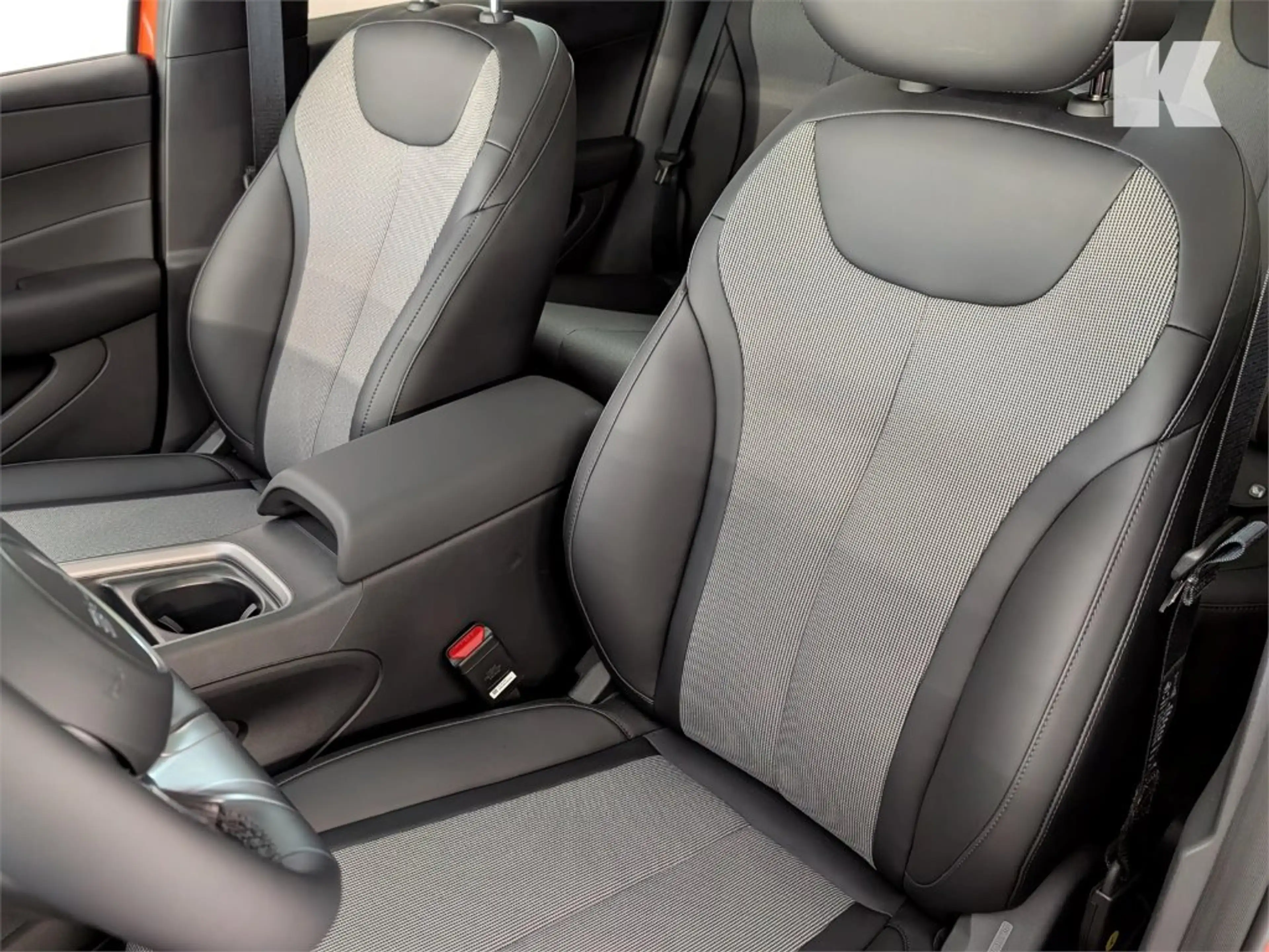 BYD Dolphin G DM-i PHEV 18,3kWh Comfort — photo 10