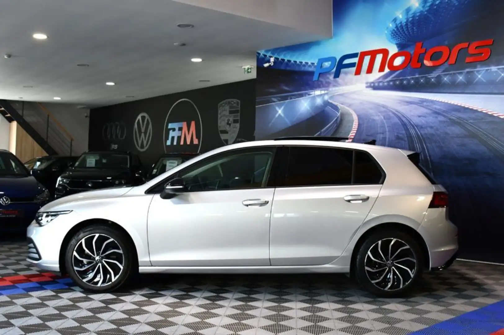 Volkswagen Golf 8 Life 1.5 TSI 150 BVM6 Car Play TO Lane ACC Front Gris - 2