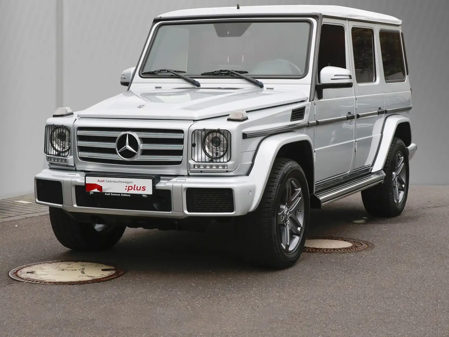 Mercedes-Benz G 350 d ACC Sport-Paket eGSD AHK StandHzg Silber - 2