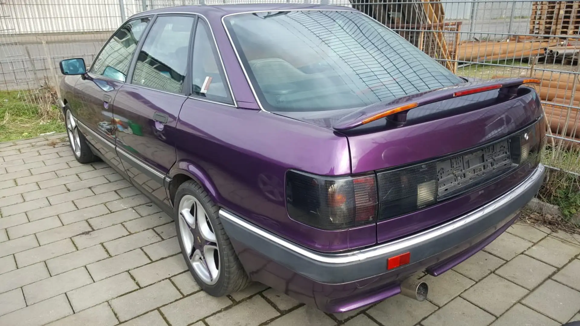 Audi 90 2.3 E - 2
