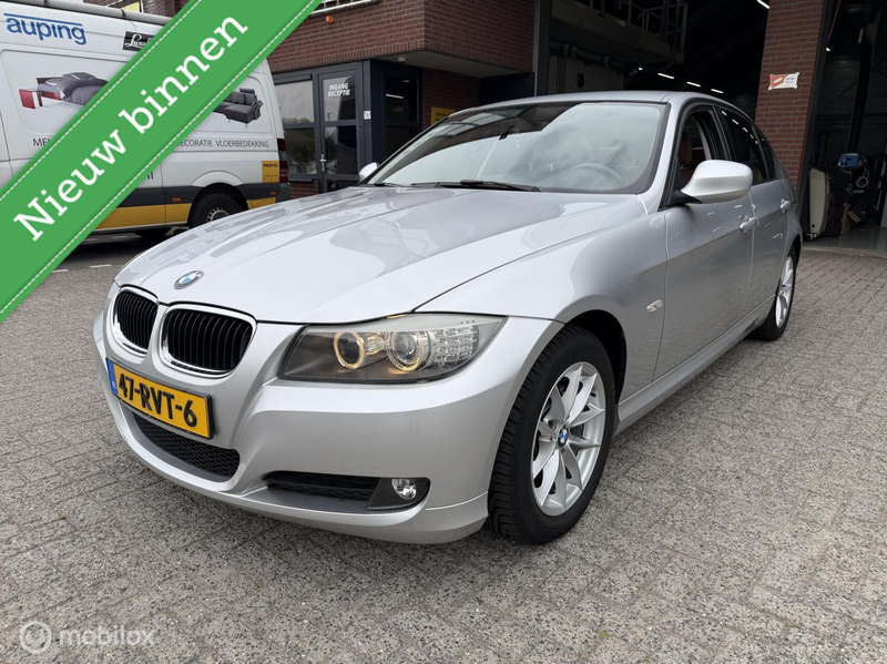 BMW 318 3-serie 318i Luxury Line NAVI*LEDER*CRUISE*XENON*P