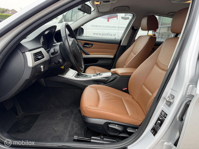 BMW 318 3-serie 318i Luxury Line NAVI*LEDER*CRUISE*XENON*P — photo 8