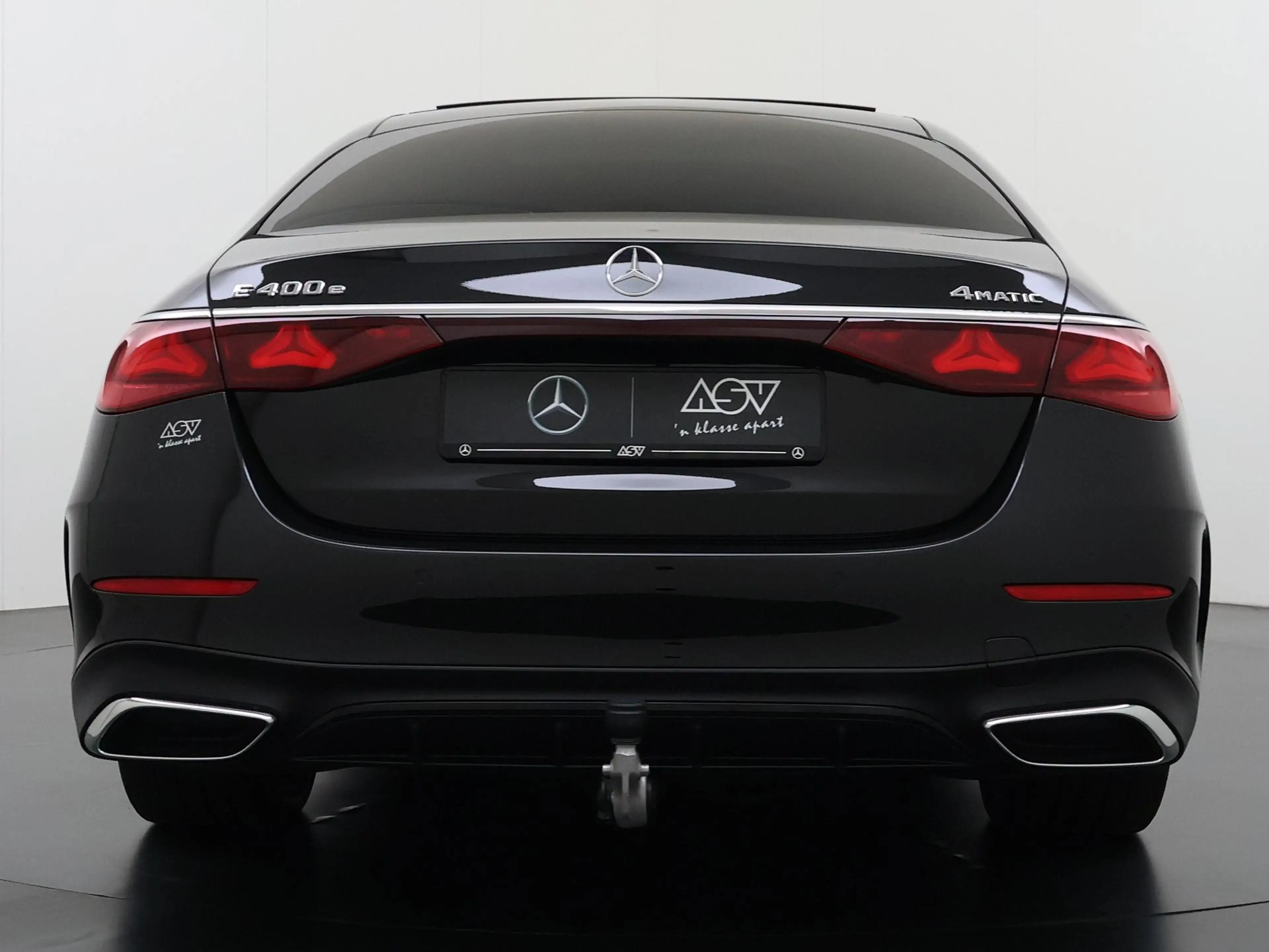 Mercedes-Benz E 400 e 4MATIC AMG Line | Premium Plus | Panorama - Schu — photo 7