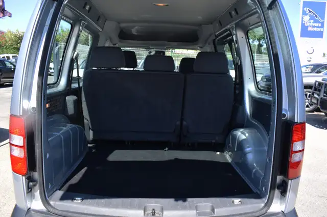 Volkswagen Caddy view 12