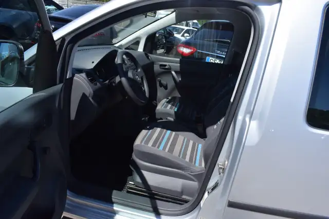 Volkswagen Caddy view 16