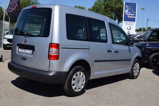 Volkswagen Caddy view 4