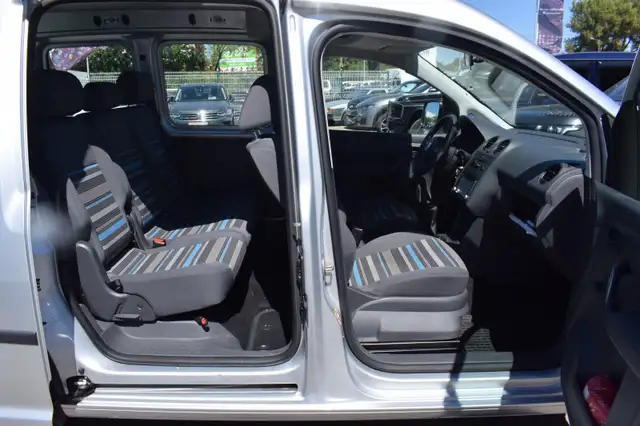 Volkswagen Caddy view 8
