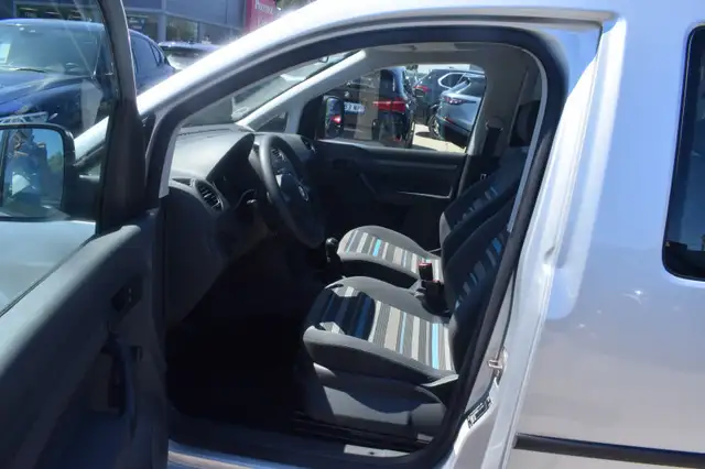 Volkswagen Caddy view 15