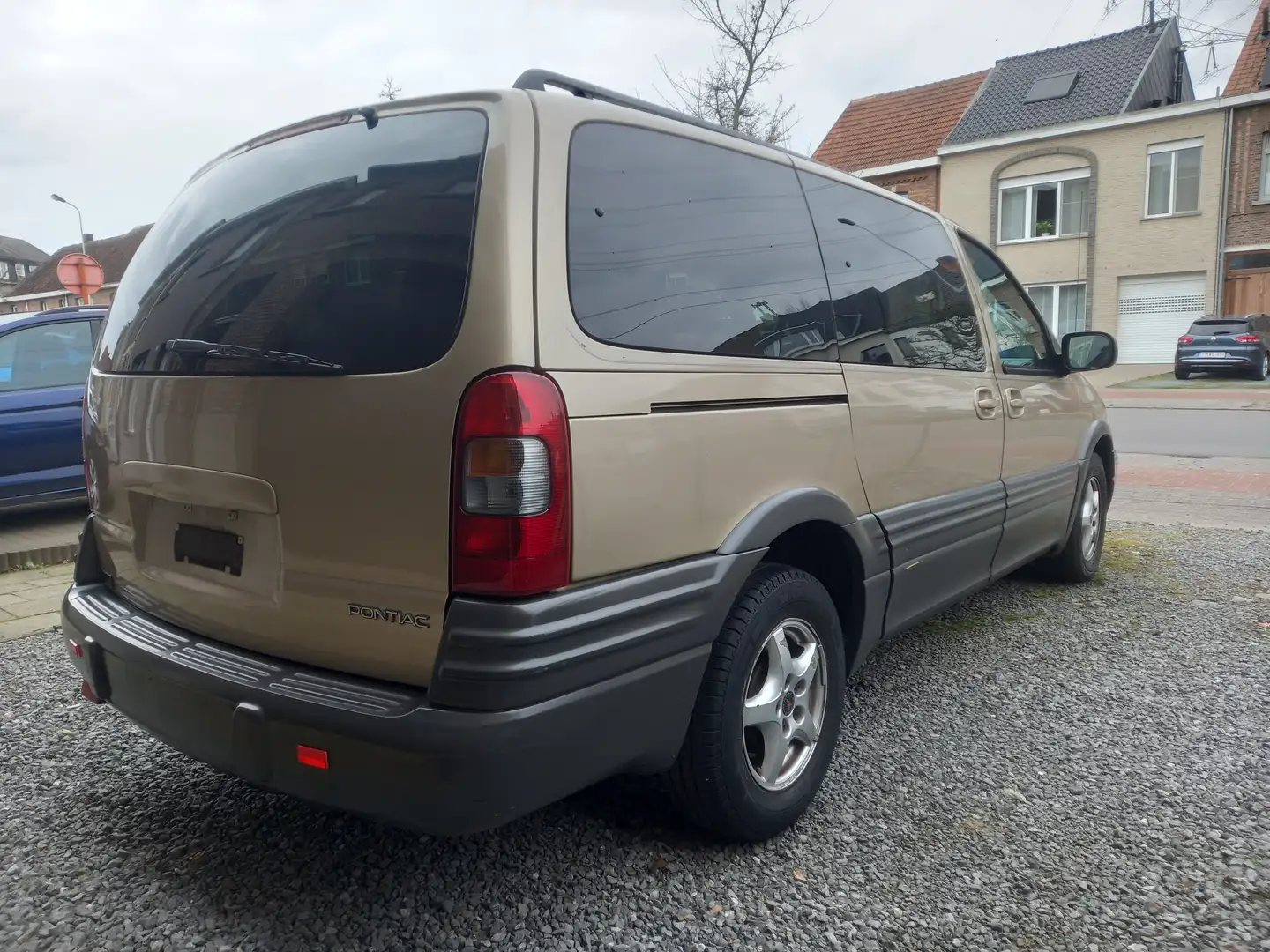 Pontiac Montana Beige - 2