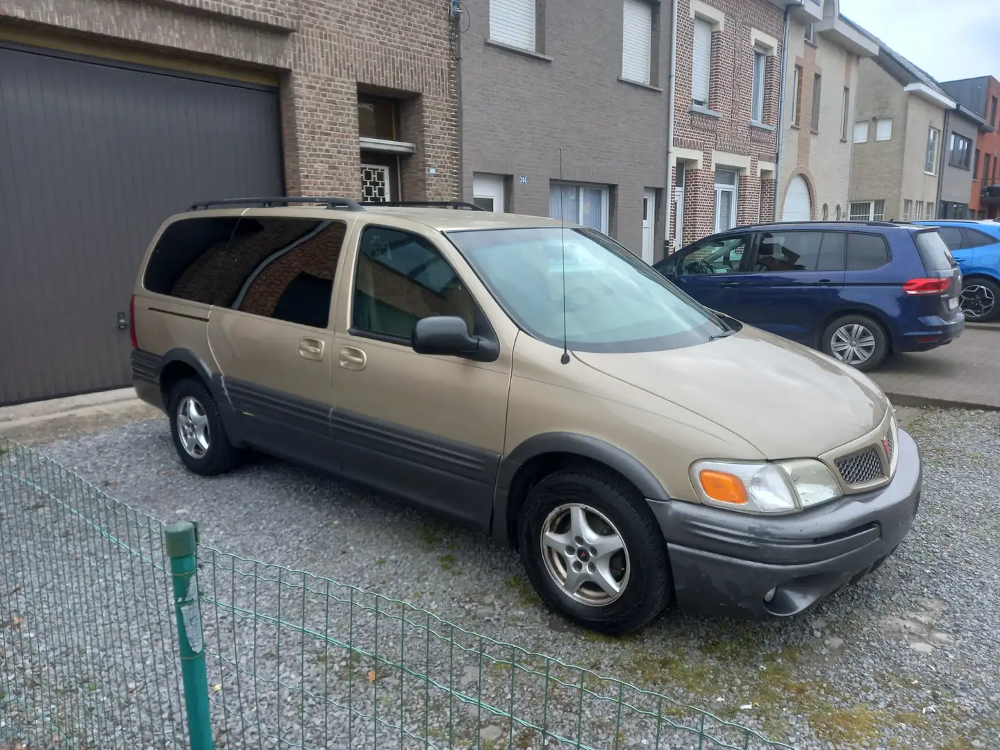 Pontiac Montana Bej - 2