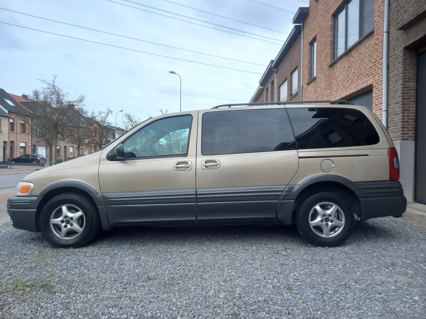 Pontiac Montana Bej - 1