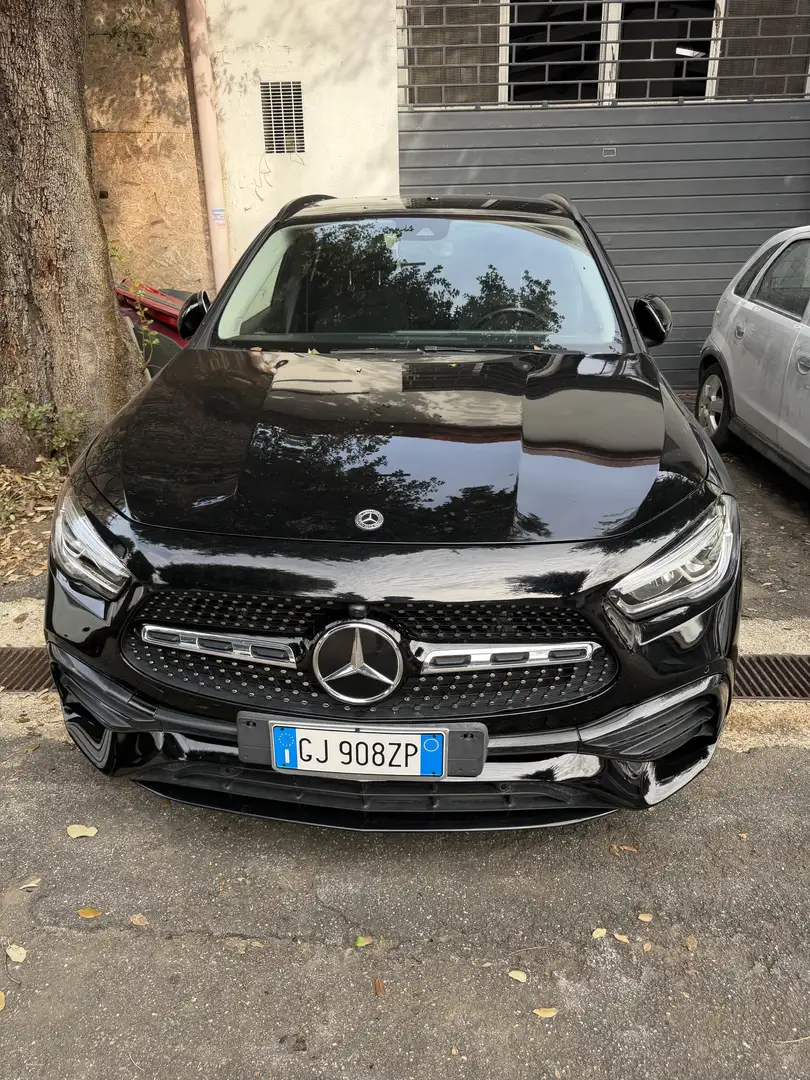 Mercedes-Benz GLA 200 d Premium Amg cambio automatico Pack Luci navi Noir - 1
