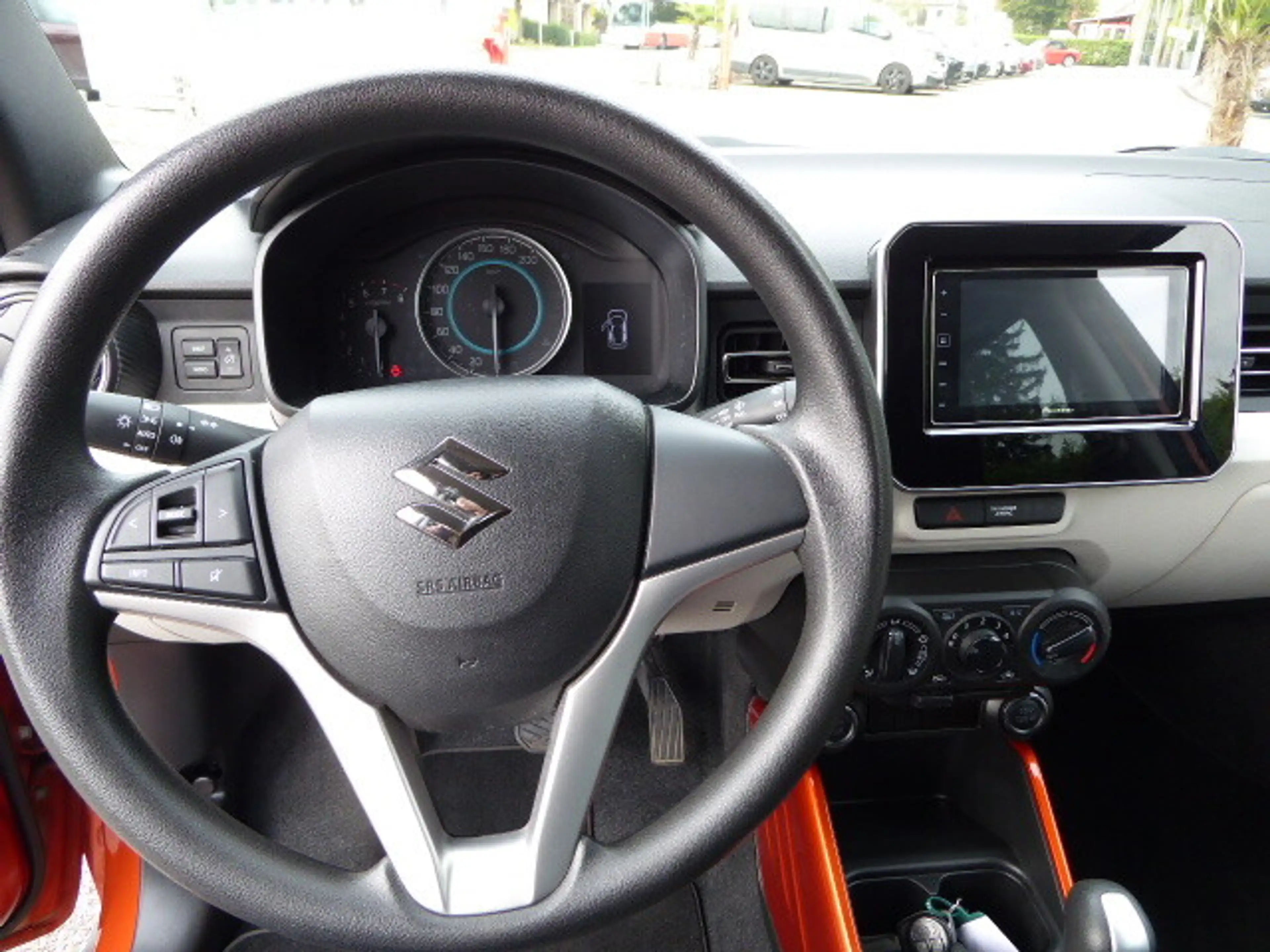 Suzuki Ignis 1,2 Shine Aut. — photo 10