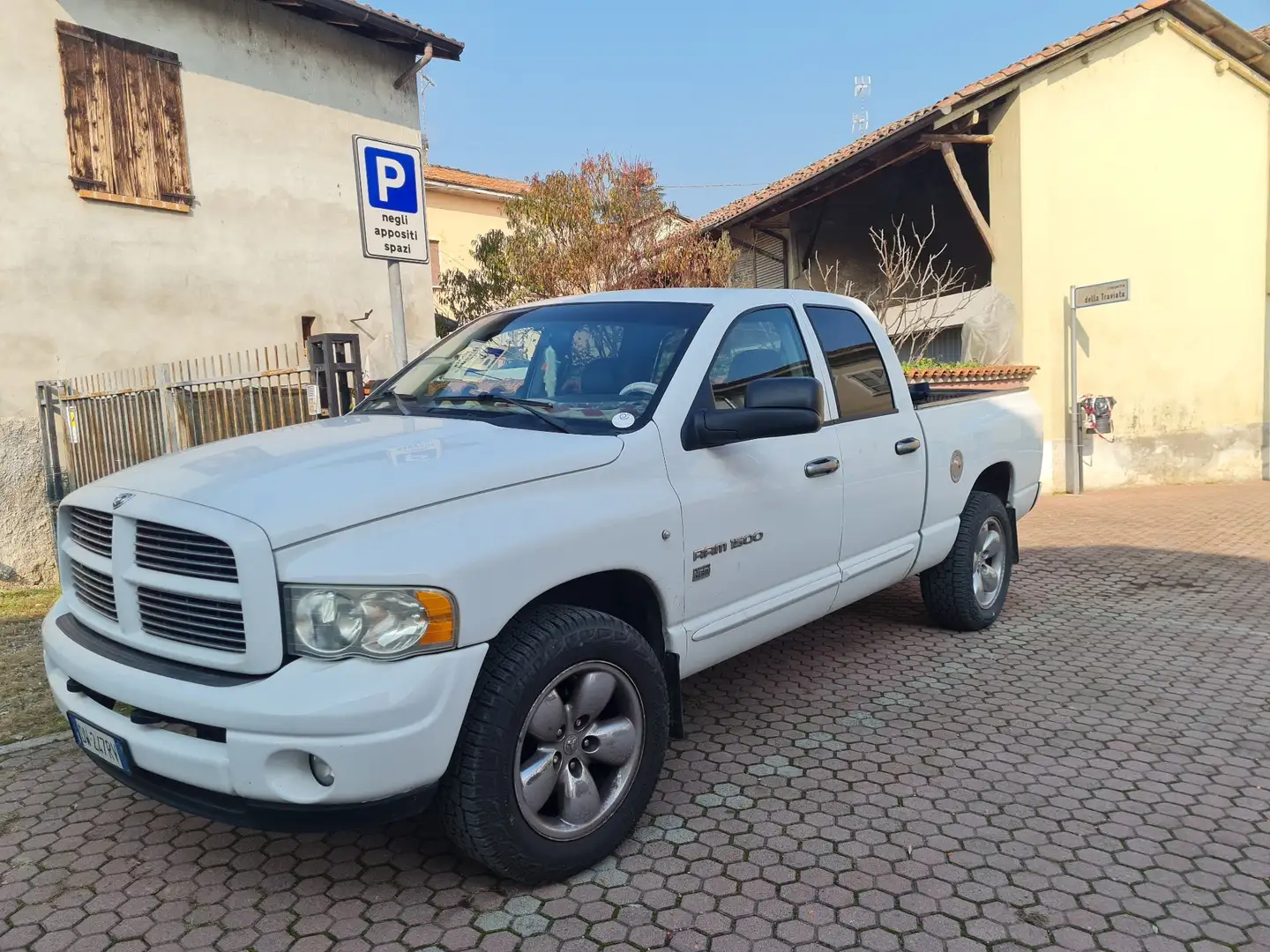 Dodge RAM ram 1500 laramie - 1