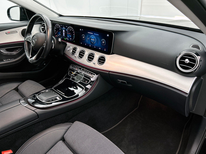 Mercedes-Benz E 300 Estate e Avantgarde BLACK-LINE CAMERA | LEER | MAT — photo 36