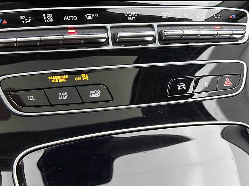 Mercedes-Benz E 300 Estate e Avantgarde BLACK-LINE CAMERA | LEER | MAT — photo 16