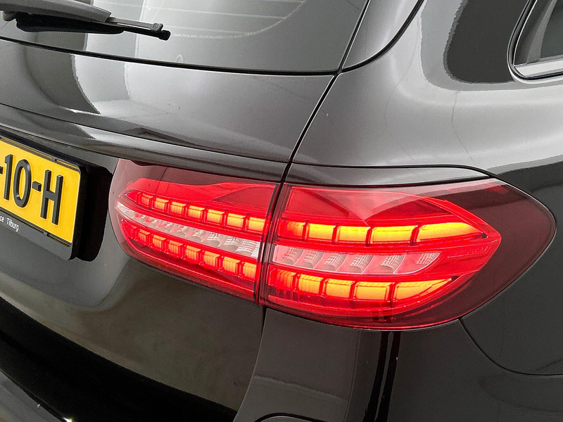 Mercedes-Benz E 300 Estate e Avantgarde BLACK-LINE CAMERA | LEER | MAT — photo 44