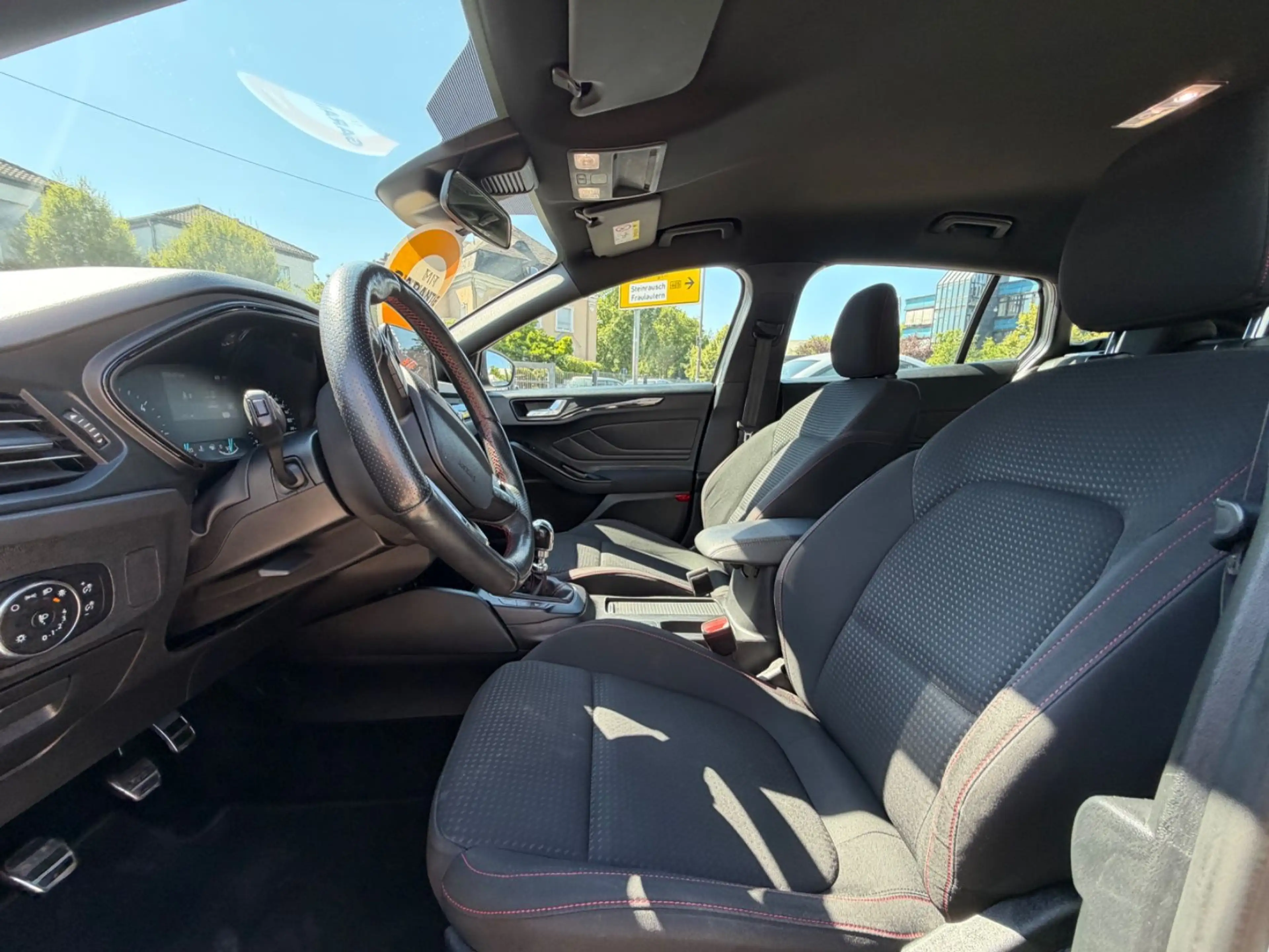 Ford Focus Turnier ST-Line 120 PS — photo 10
