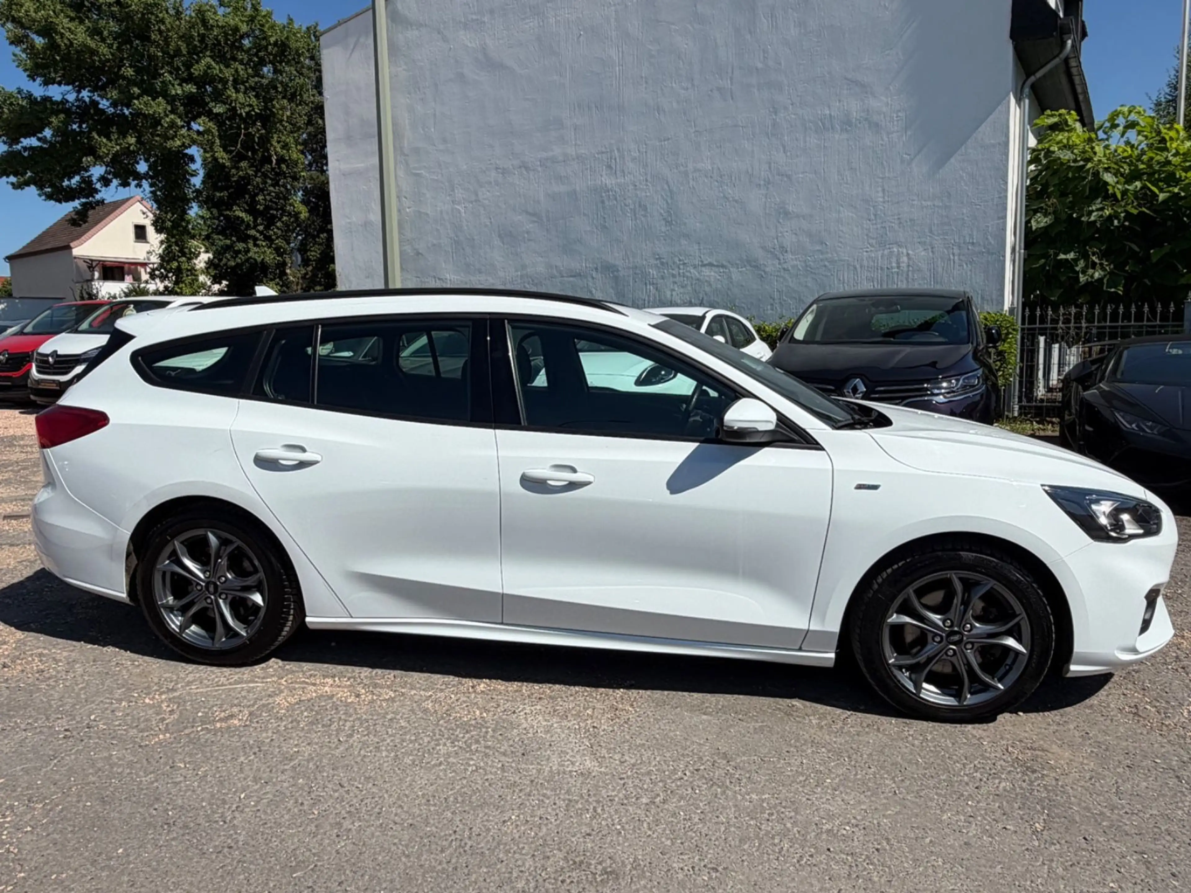 Ford Focus Turnier ST-Line 120 PS — photo 7