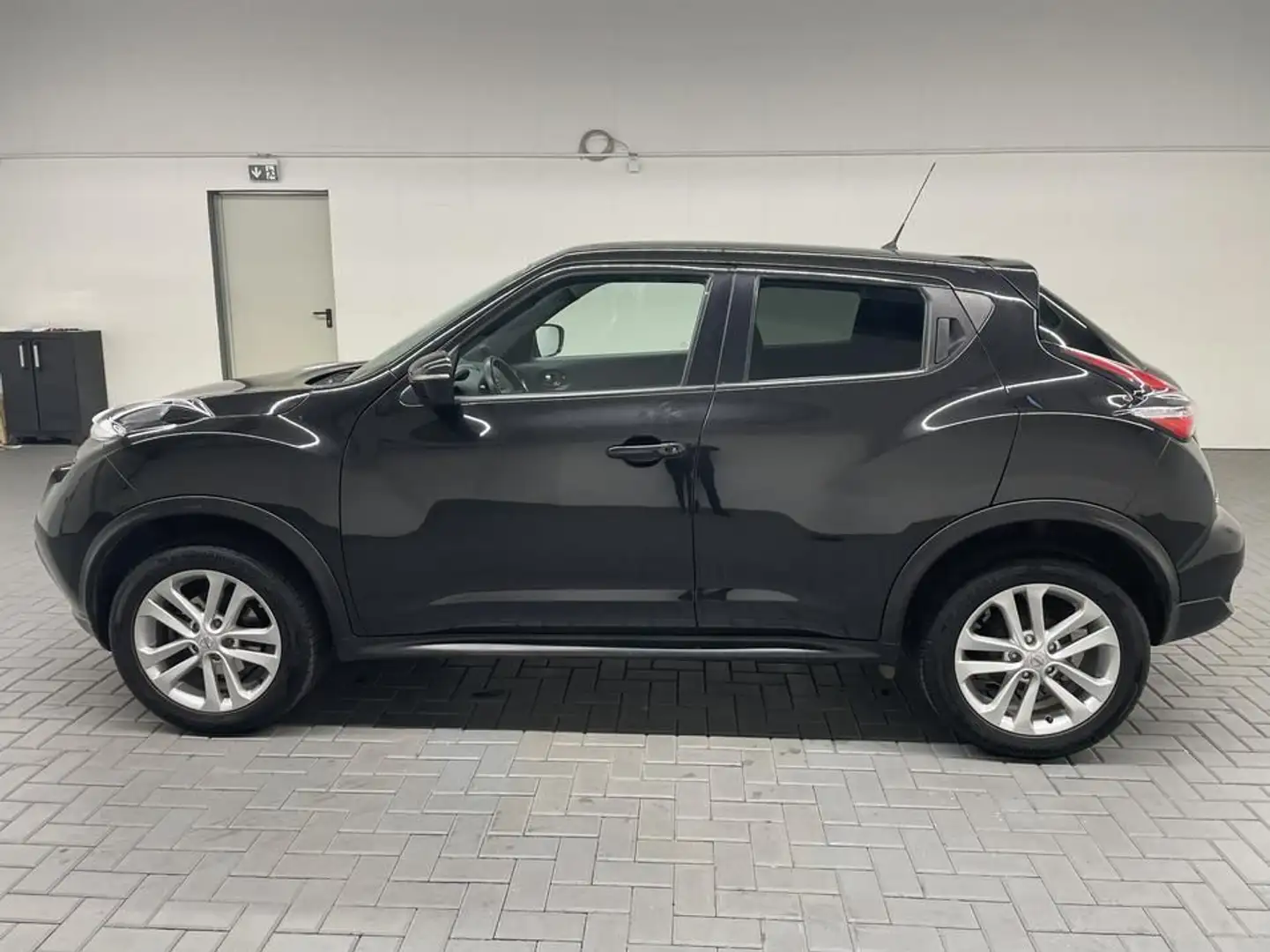 Nissan Juke N-Way Navi/SHZ/Tempomat/Kam/17 LM Schwarz - 2