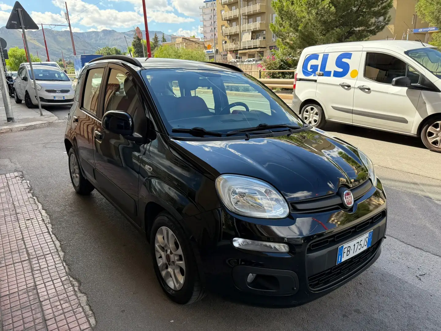 Fiat Panda Panda III 2012 1.3 mjt 16v Lounge s Noir - 1