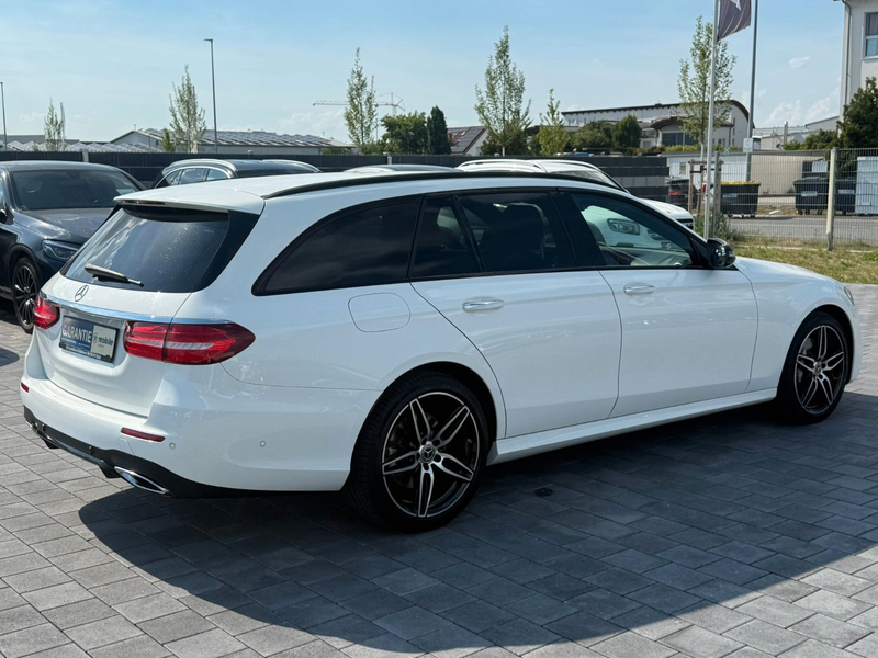 Mercedes-Benz E 400 d T 4 MATIC *AMG*DISTR+*360°KAM*BURMESTER — photo 3