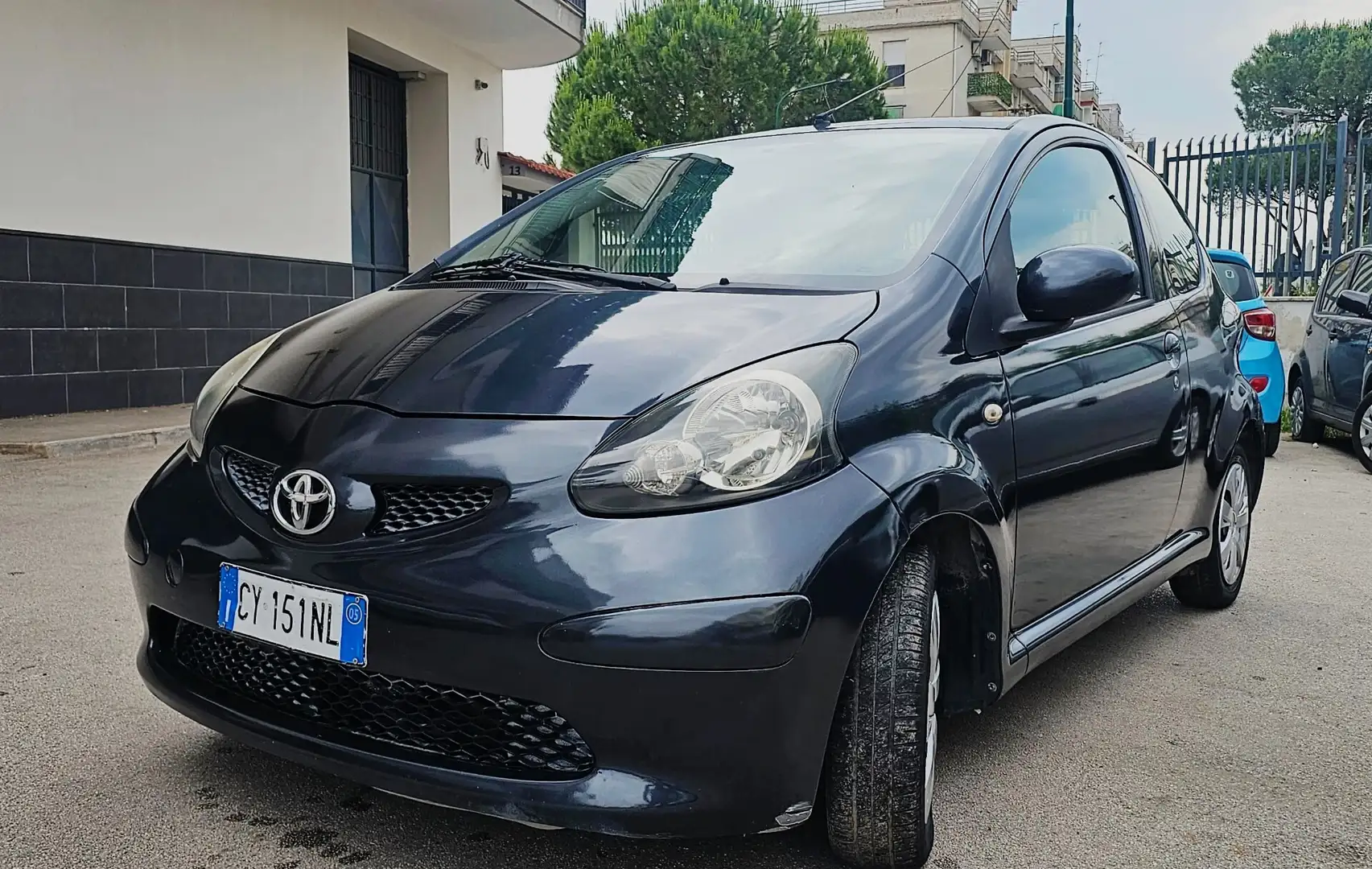 Toyota Aygo 1.0 12V VVT-i 3 porte Nero - 1